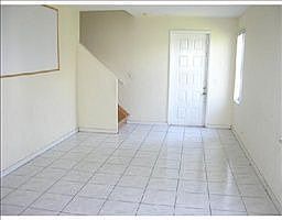 4th image of 8815 NW 39th Pl