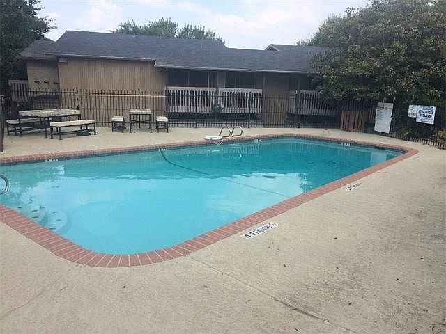 1st image of 2124 Burton Dr APT 152