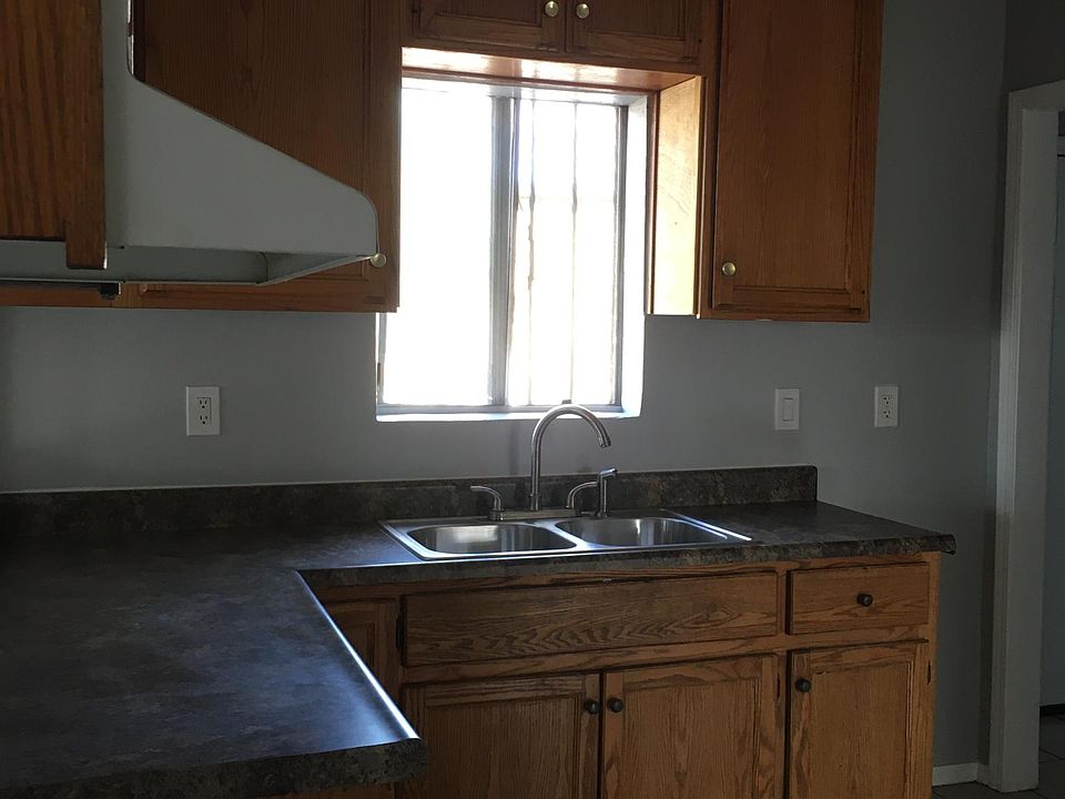 2nd image of 2709 New Jersey St