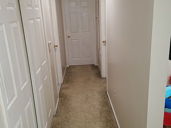 5th image of 395 Keswick Dr