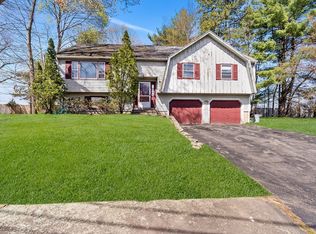21 Liberty Ln, Norwood, MA 02062