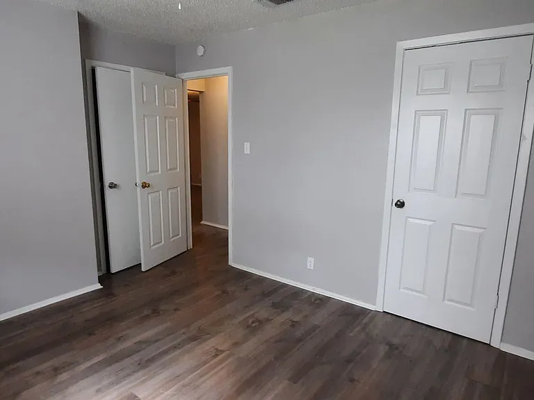 823 Taulbee Ln #B — Photo 15