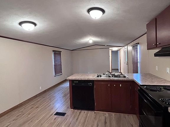 4th image of 208 Hilbert Dr #3