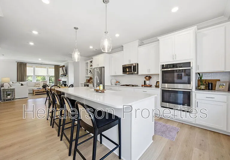 3008 Oak Landing Dr — Photo 13