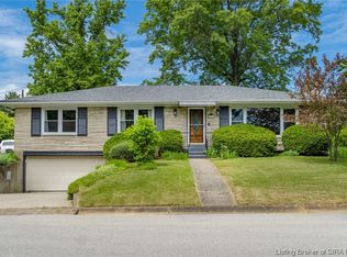 2006 Murvin Dr, Floyds Knobs, IN 47119
