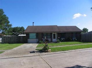 3061 Mount Blanc Dr, Marrero, LA 70072