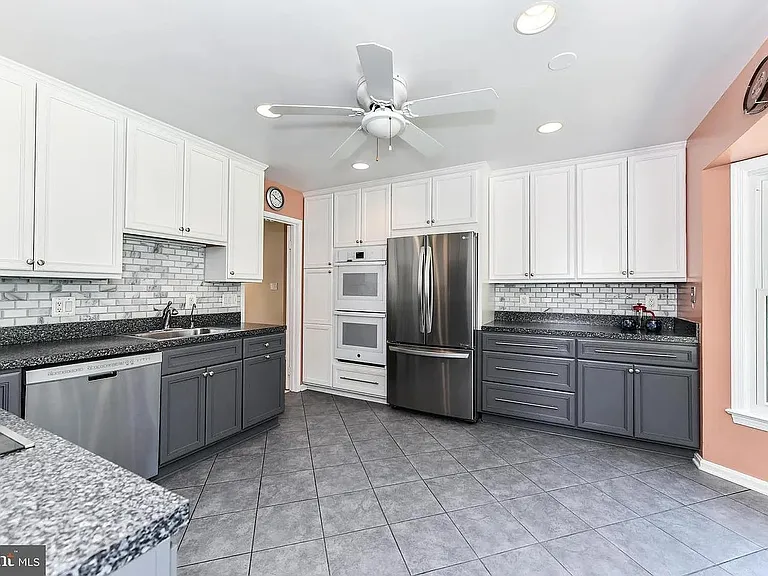 3806 N Wakefield St — Photo 9