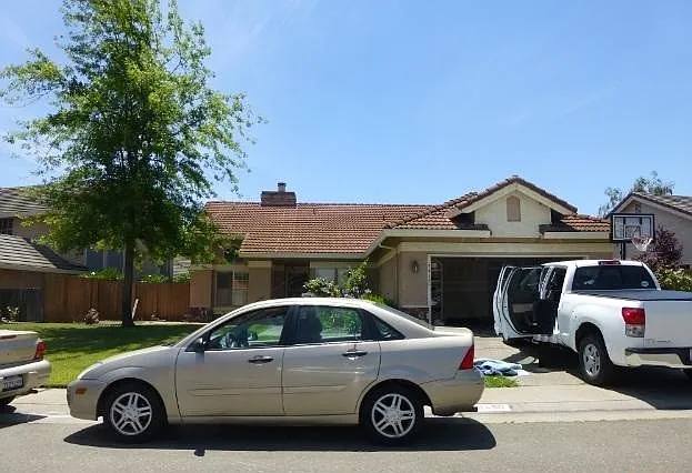 9460 Lockeridge Way photo 1