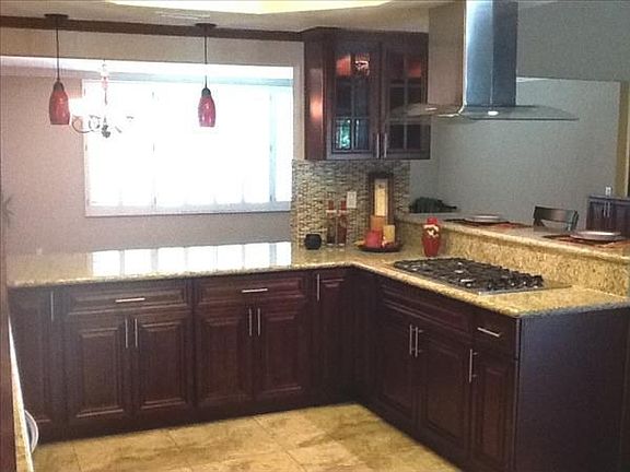3rd image of 710 E Sierra Madre Ave