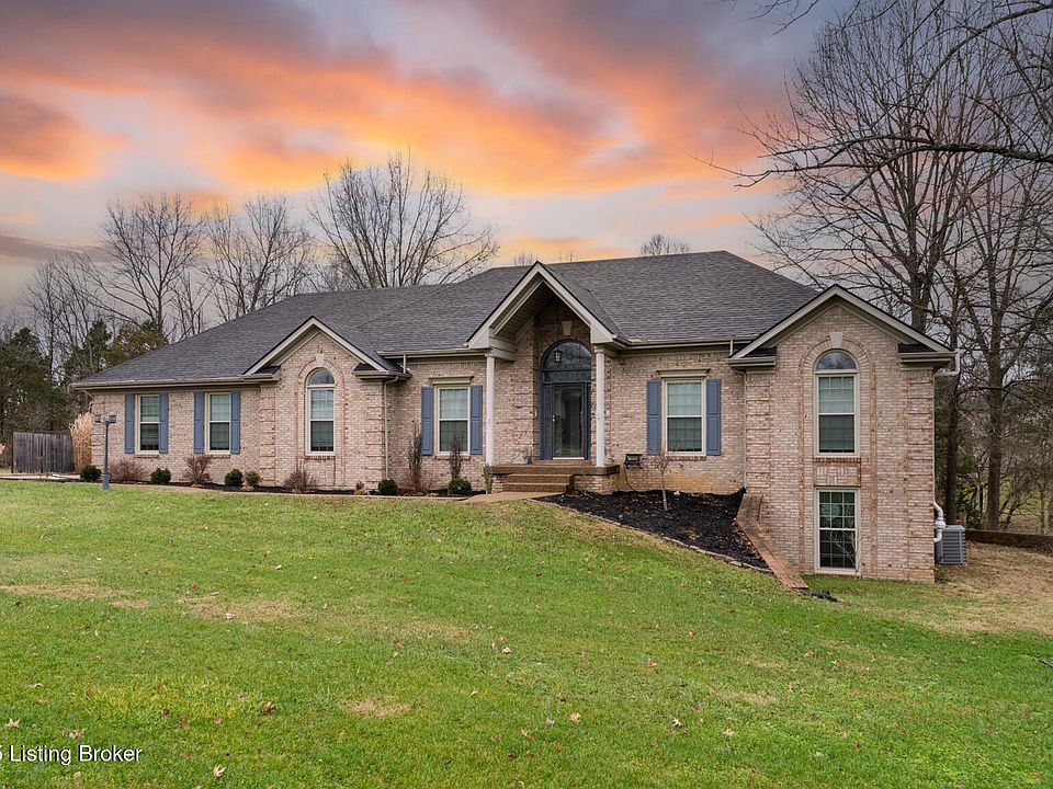 1st image of 289 White Tail Cir