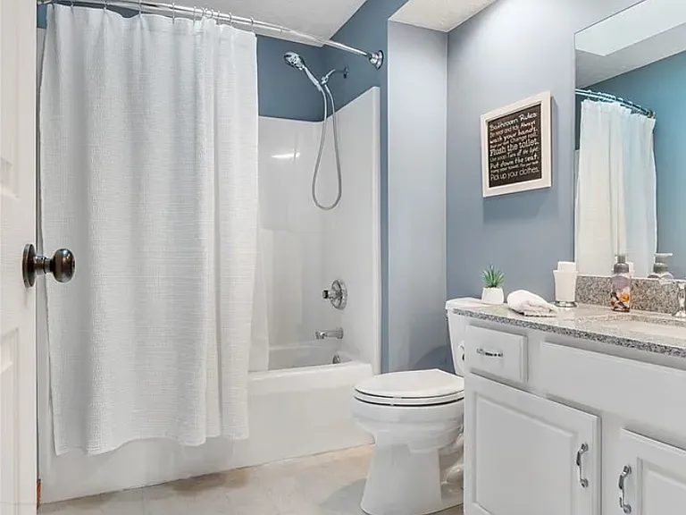5909 Royal Hill Cir NE — Photo 6