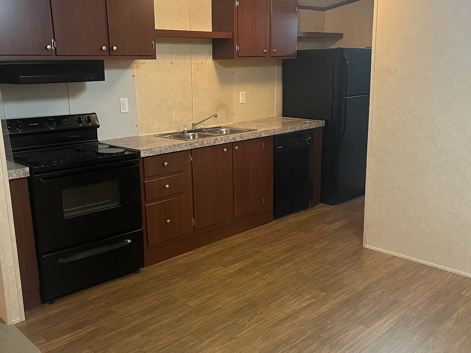 7370 Goodman Ln — Photo 4