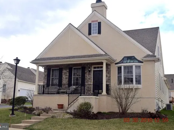 103 Longo Dr, Avondale, PA 19311