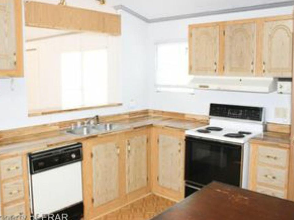 2nd image of 1608 Smoky Canyon Dr