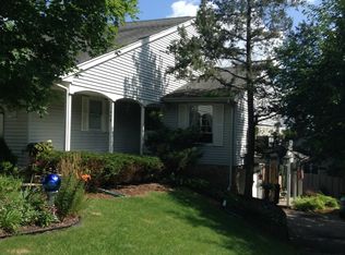 1428 W Daytona Dr, Peoria, IL
