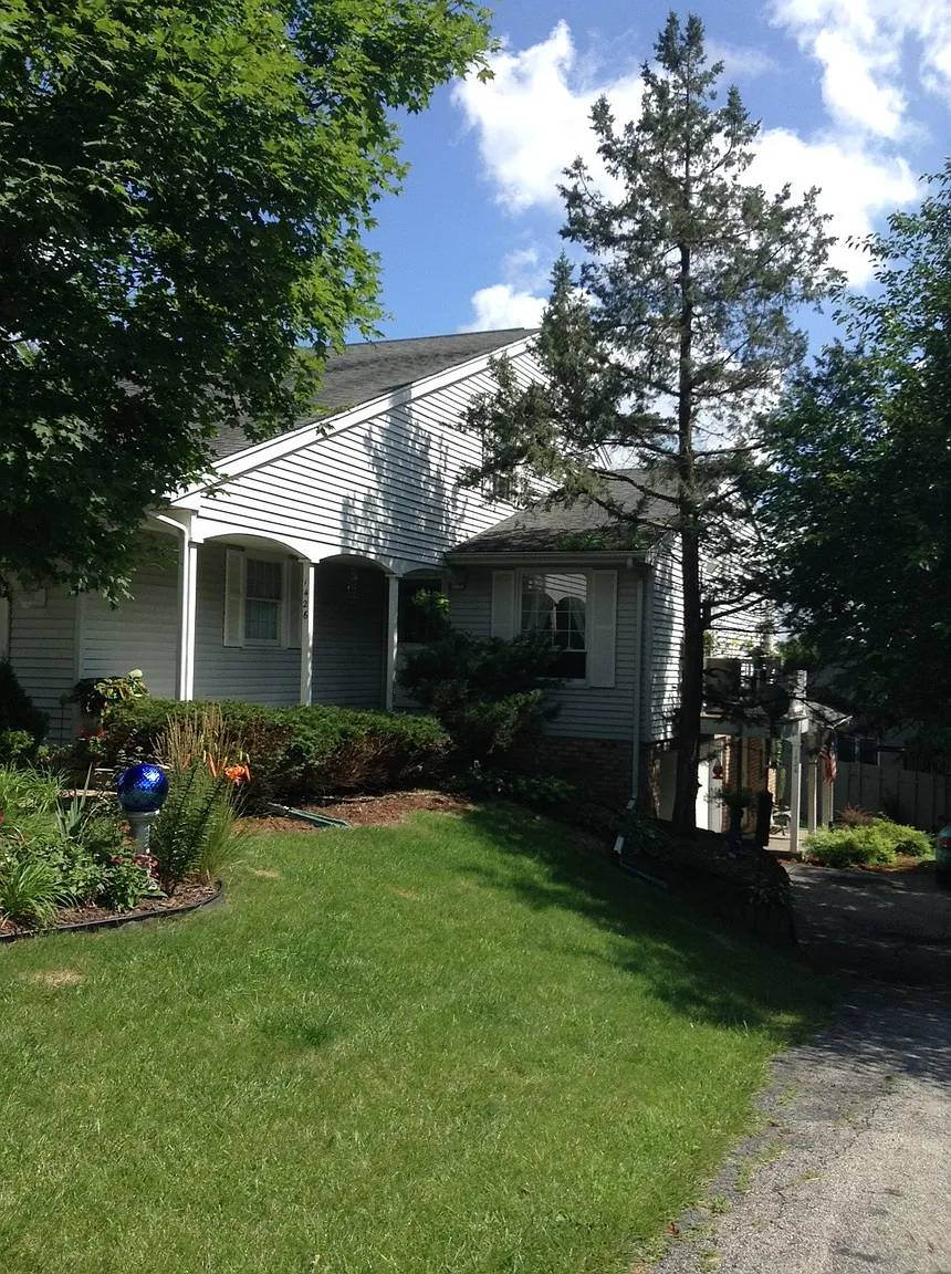 1428 W Daytona Dr photo 1