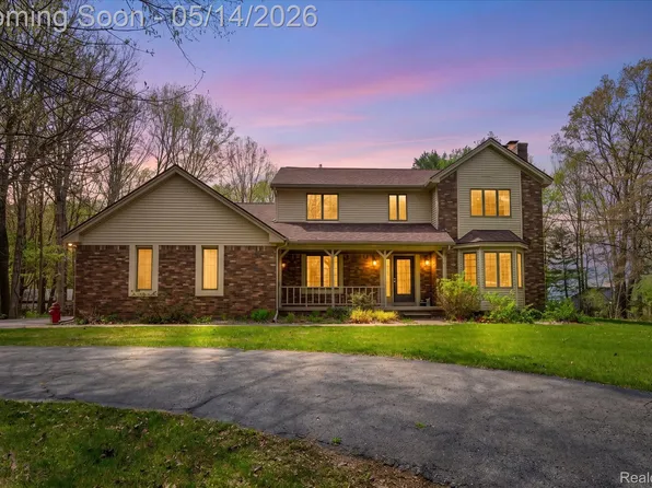 1485 Houghton Trl, Ortonville, MI 48462