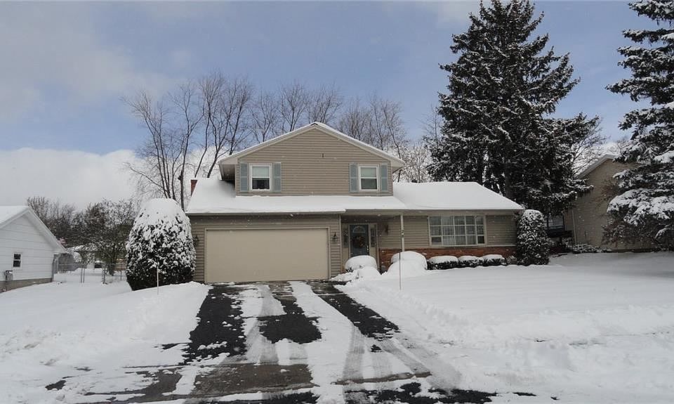 1st image of 28 Sperry Dr