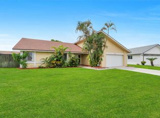 7340 NW 37th St, Lauderhill, FL 33319