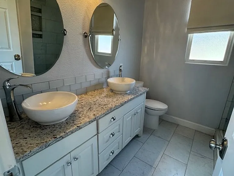 2409 E 200 S — Photo 8