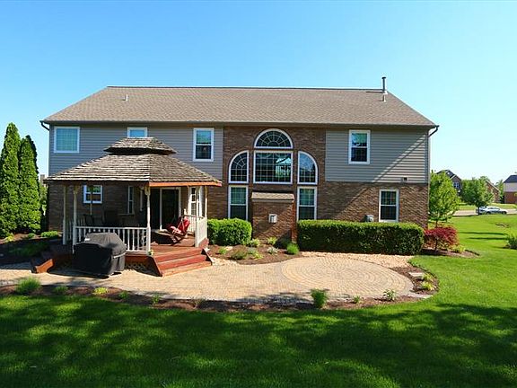 2nd image of 6387 Winding Oaks Dr