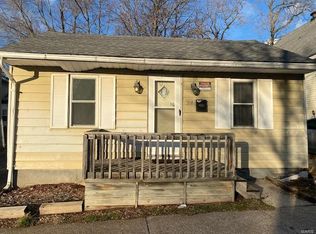 914 E 7th St, Alton, IL 62002