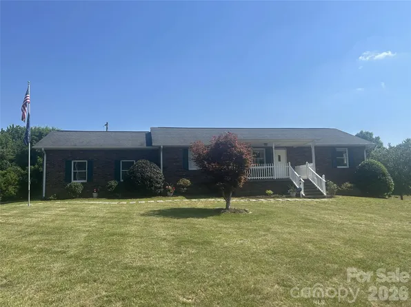 144 Wooten Farm Rd, Statesville, NC 28625