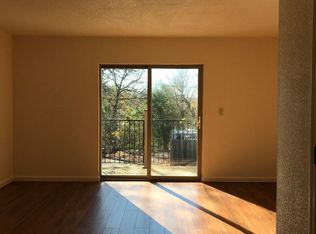 807 Knox Ave APT 15, Hollister, MO 65672