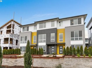 17225 SW Goldcrest Ln #LT75, Beaverton, OR 97007