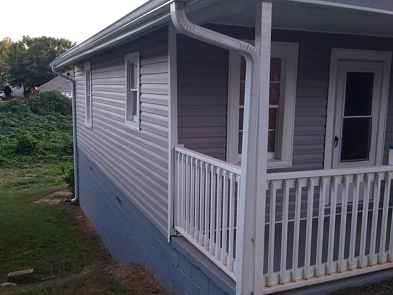 129 Nevada St — Photo 2