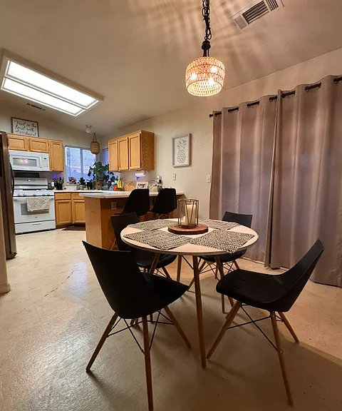 1686 Stetson Way — Photo 11