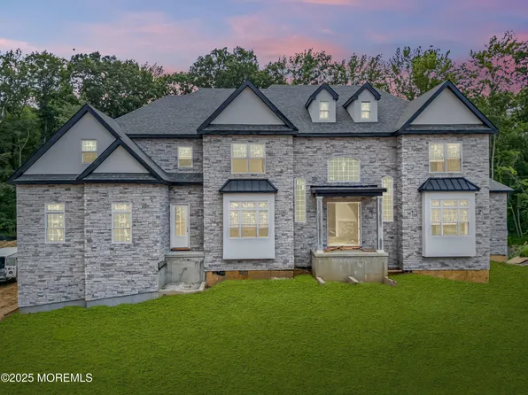 109 Parker Chase Court, Morganville, NJ 07751