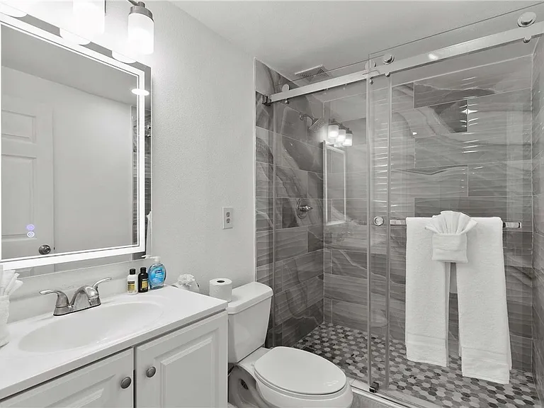 24282 Sunnybrook Cir — Photo 22