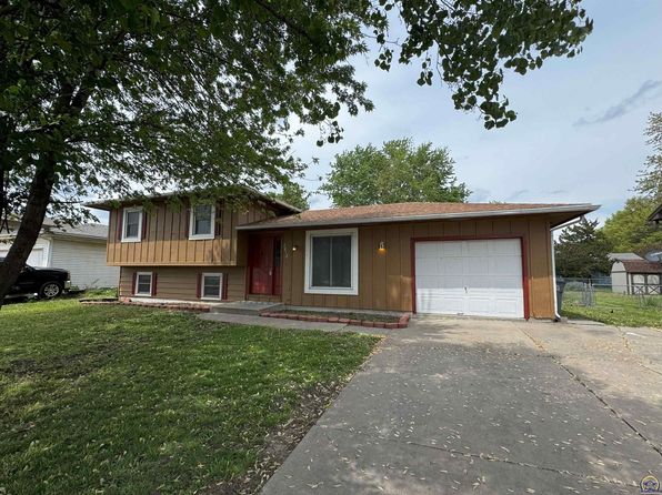 2918 Sutton Pl, Emporia, KS 66801