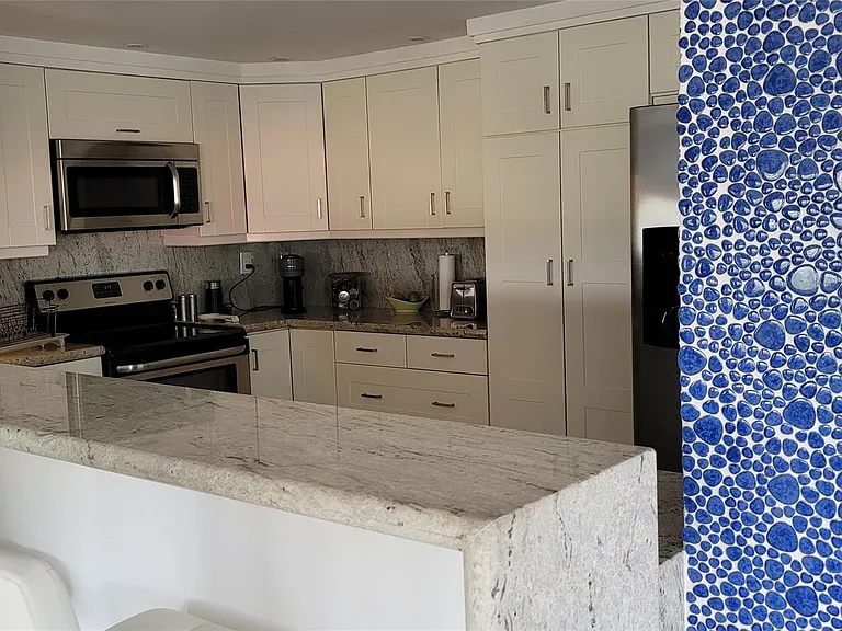 3800 Galt Ocean Dr #811 — Photo 7