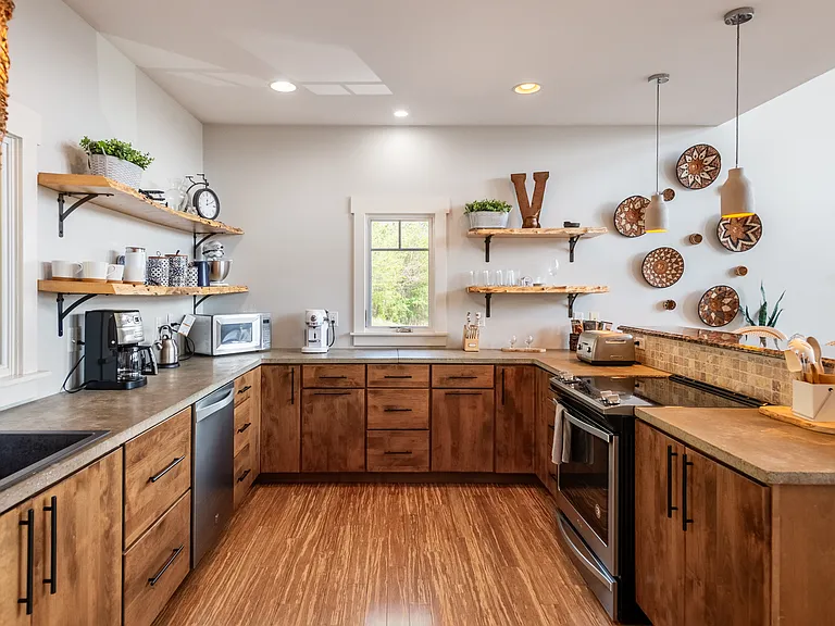 33 Silver Spoon Dr — Photo 17