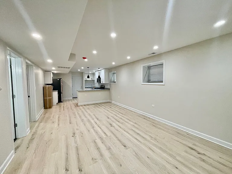 4845 N Kostner Ave #B — Photo 13
