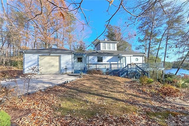 1st image of 1 Lakeview Dr