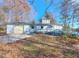 1 Lakeview Dr, Heathsville, VA 22473