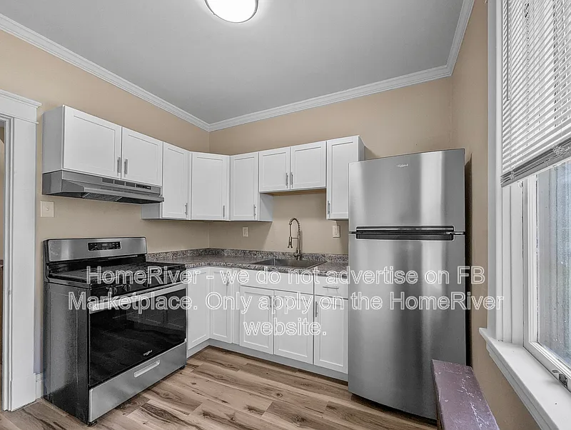 213 Giffin Ave #2