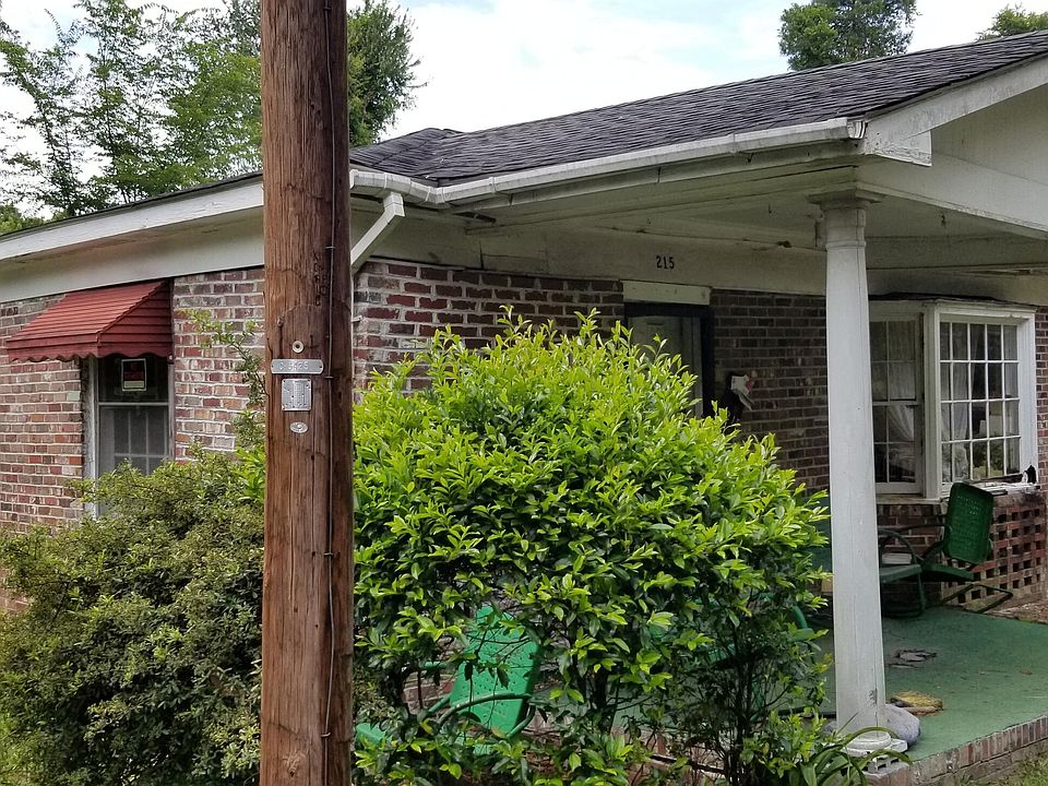 1st image of 215 Colleton Loop