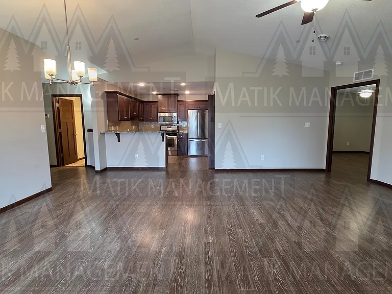 2581 Hawk Ridge Ct SE — Photo 12