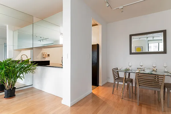 Rented by Berkshire Hathaway HomeServices New York Properties | media 16