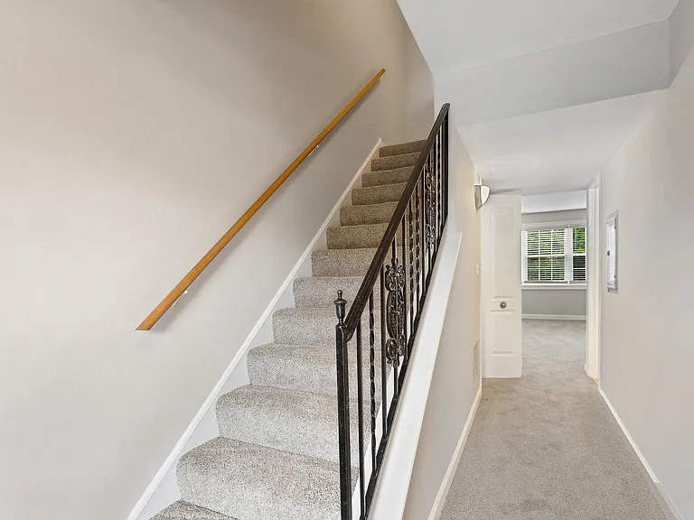 The Hinsdale — Photo 28