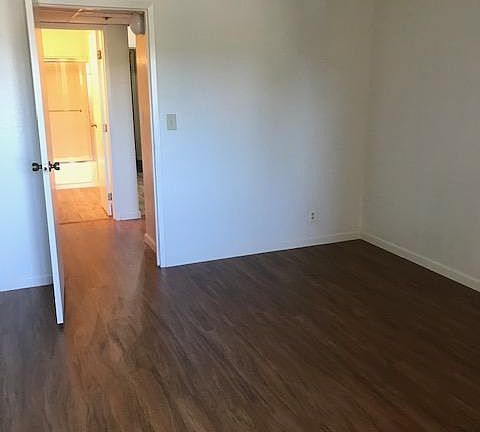 4th image of 281 Juana Ave APT 205