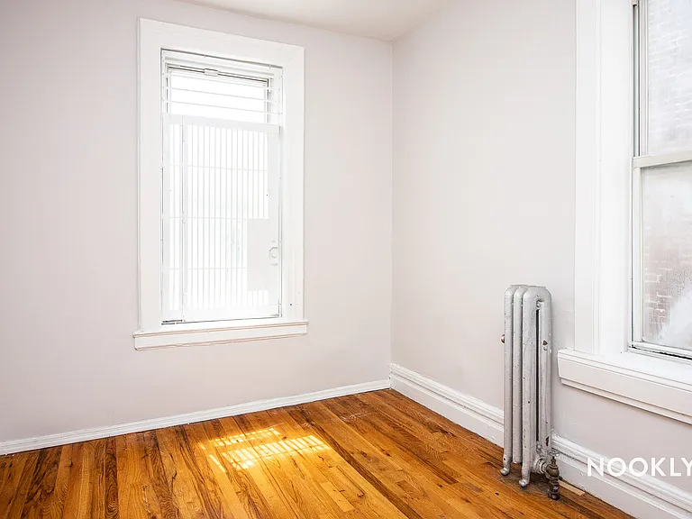 784 Saint Johns Pl #4R — Photo 5