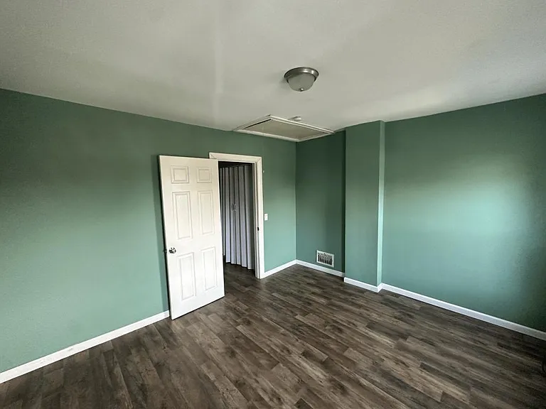822 Orchard St — Photo 17
