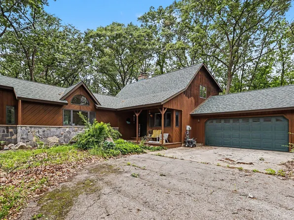 10642 Keller Rd, Delton, MI 49046