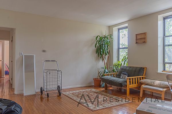 1st image of 172 Bay 28 St #10C