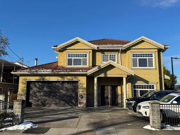 8111 Gilbert Rd, Richmond, BC V7C 3W8